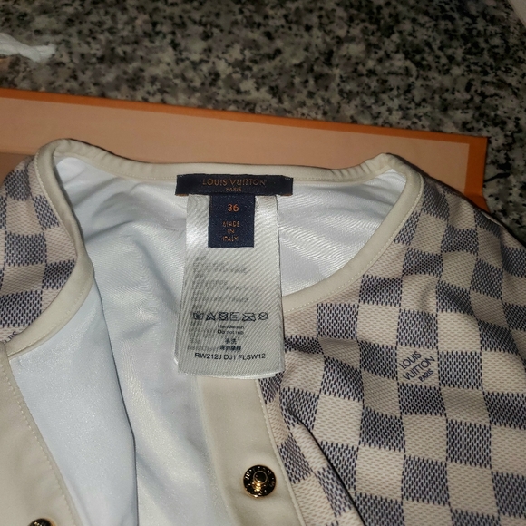 Louis Vuitton Damier Azur Short sleeve Swimsuit - Picture 7 of 9